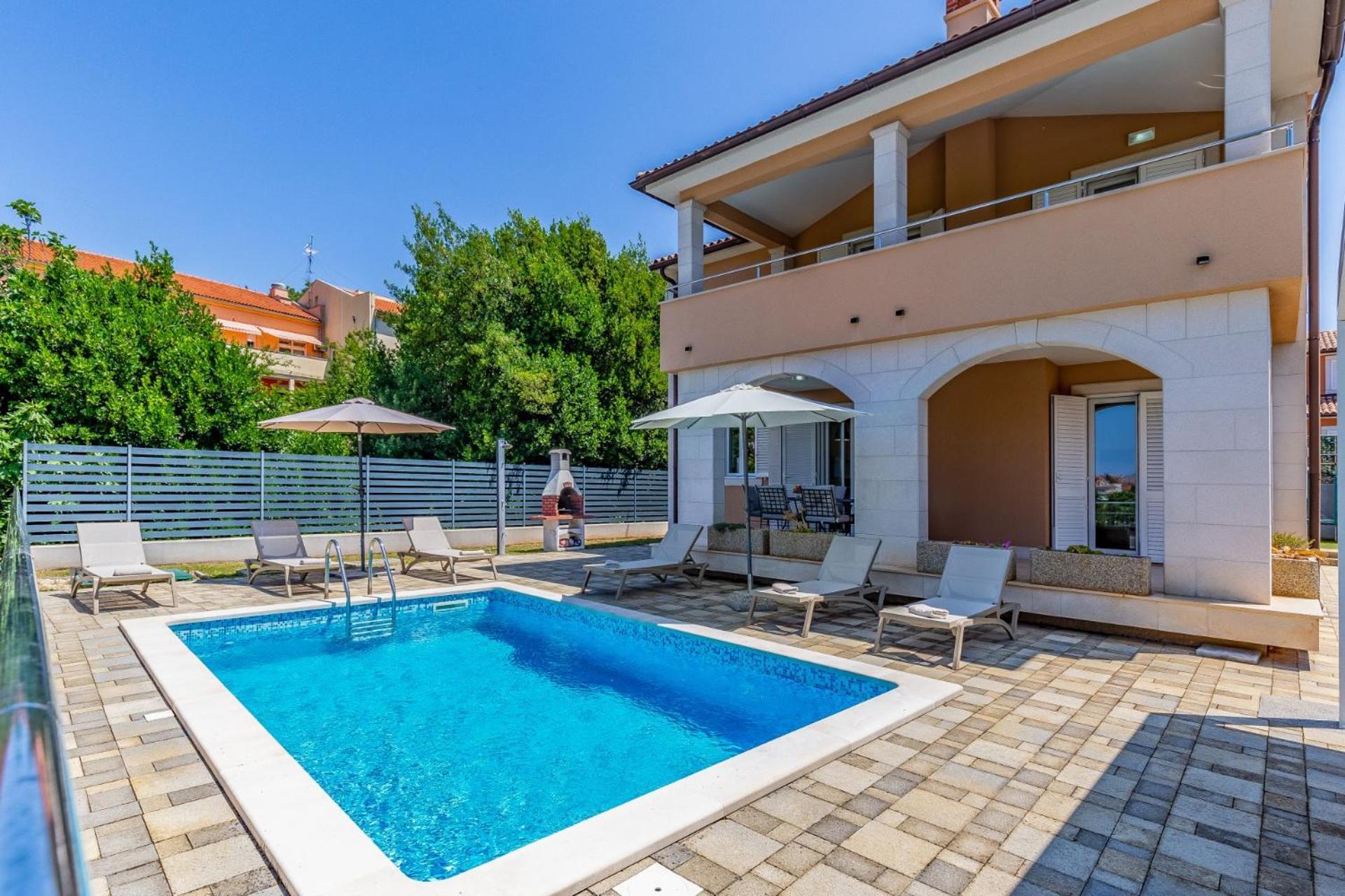 Villas Lotus With Pool And Jacuzzi Pula Exteriör bild